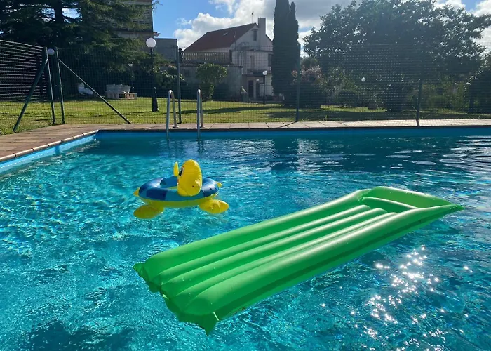 Semesterbostad Casa O Segredo, Costa Da Morte Con Piscina *